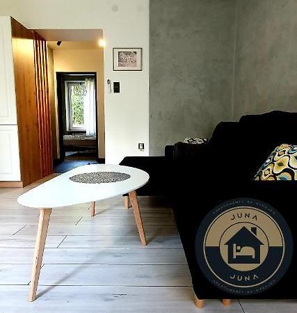 Juna2 - Nowoczesny Apartament W Centrum Z Widokiem Na Park Pruszków Esterno foto