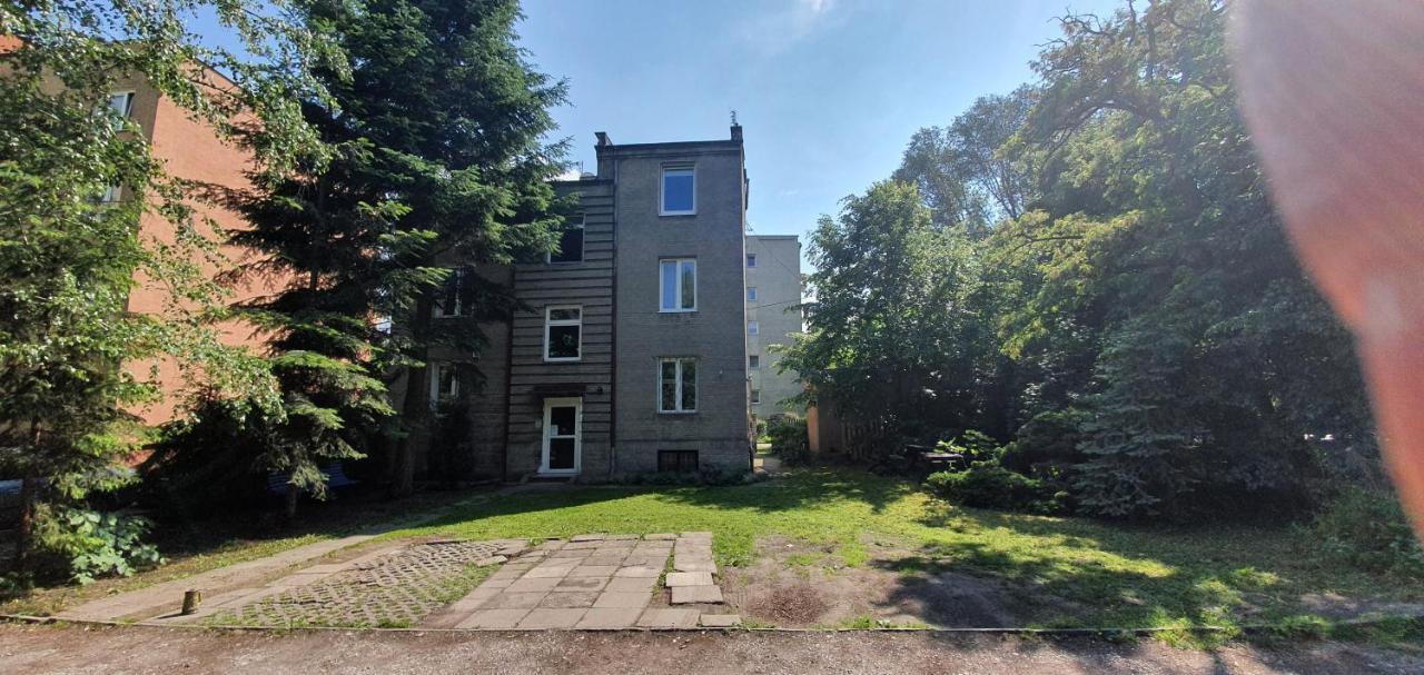 Juna2 - Nowoczesny Apartament W Centrum Z Widokiem Na Park Pruszków Esterno foto